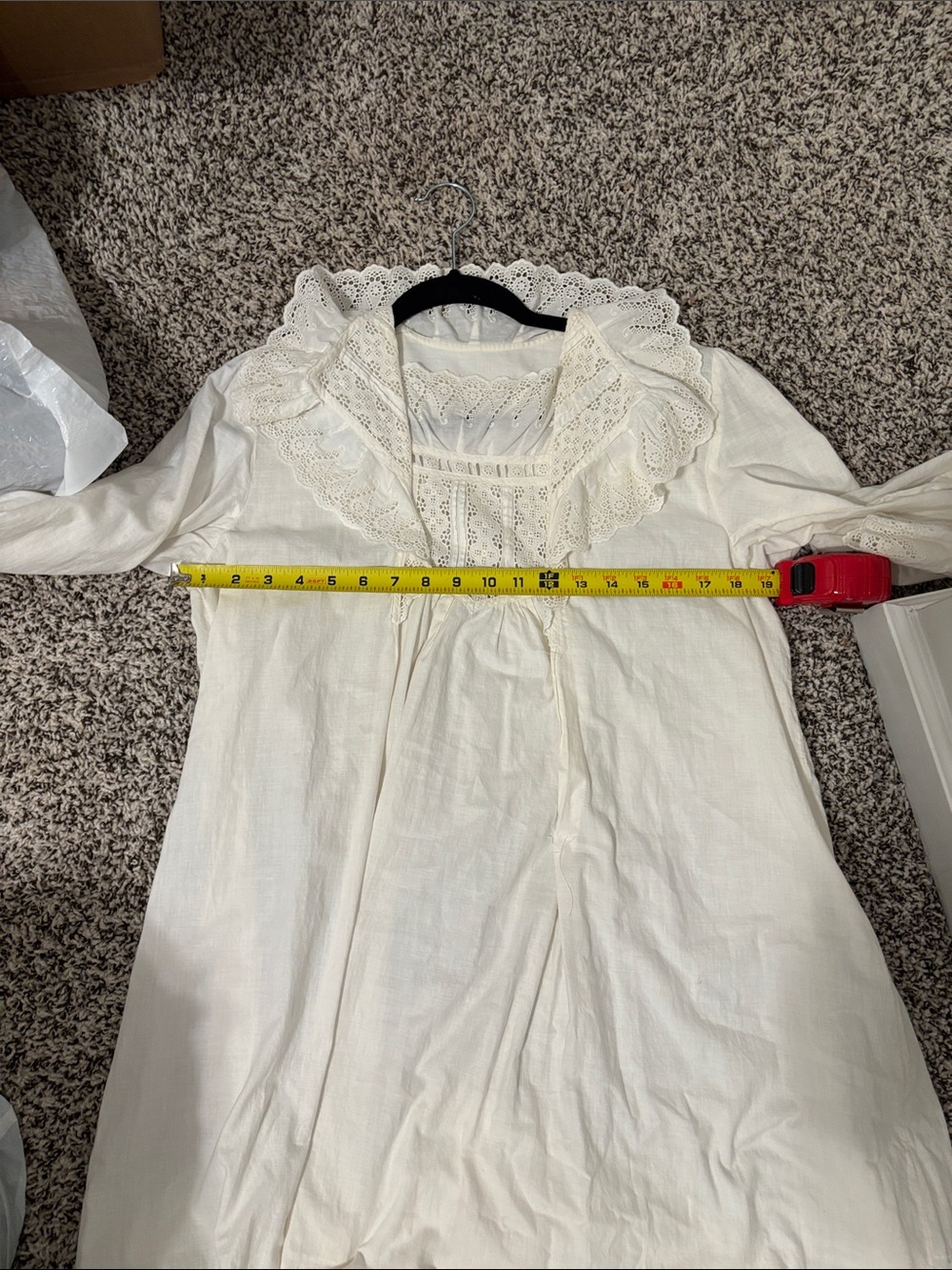 Eileen West Cream Lace-Trim Nightgown Vintage - Picture 10 of 10